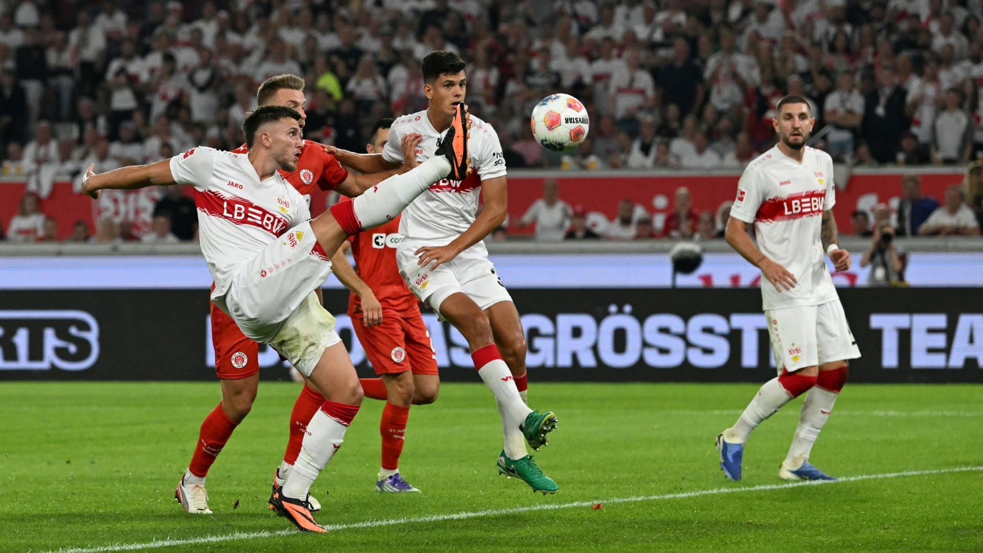 Schiris mit Abseitstechnologie noch nicht zufrieden