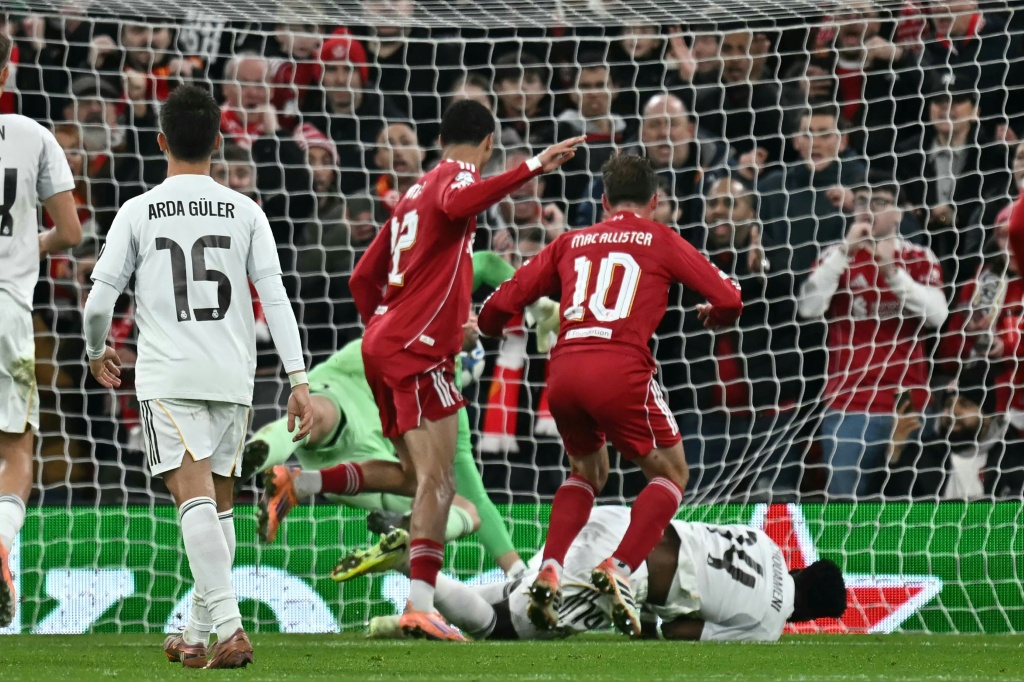 Ligue des champions Liverpool triomphe joyeusement face au Real Madrid