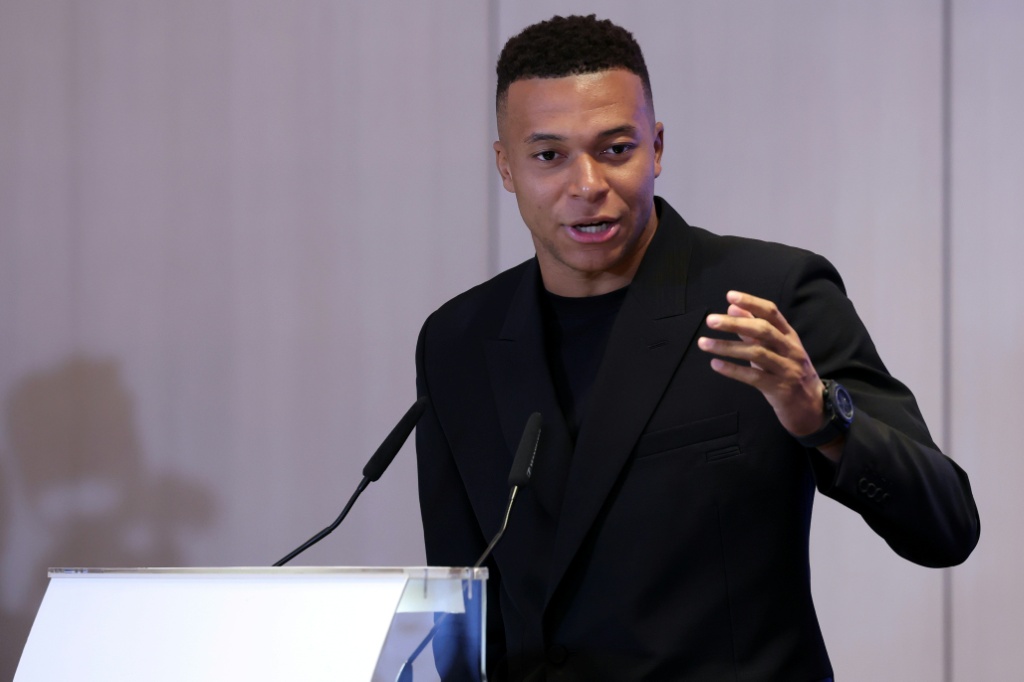 Football: Mbappé et le PSG convoqués au tribunal des prud'hommes le 17 novembre