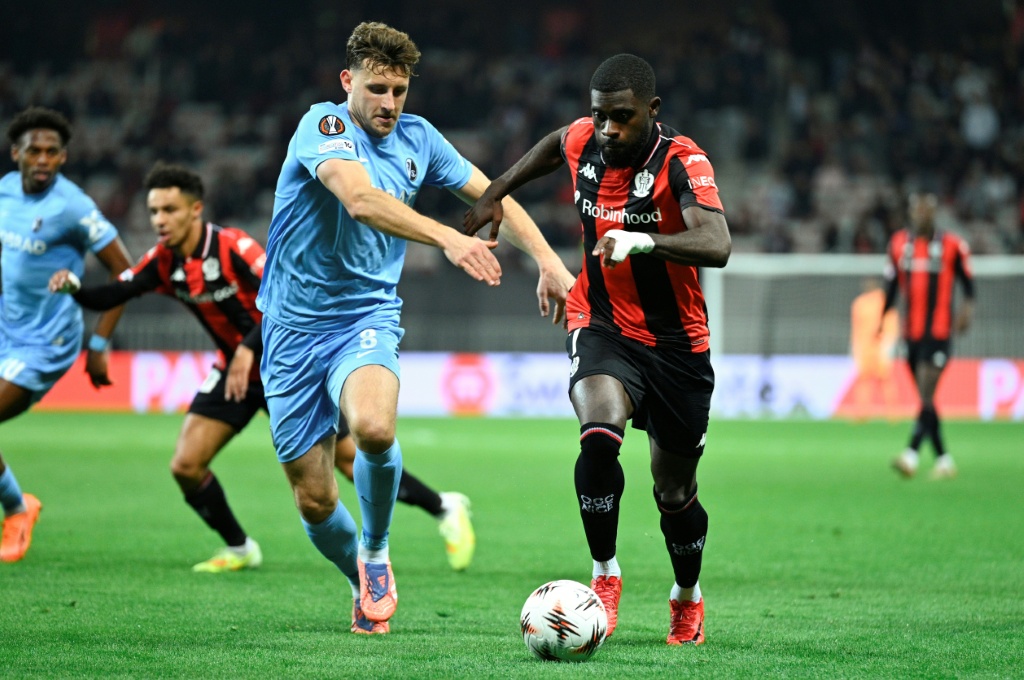 Ligue Europa: Nice se désintègre face à Fribourg dans une performance lamentable