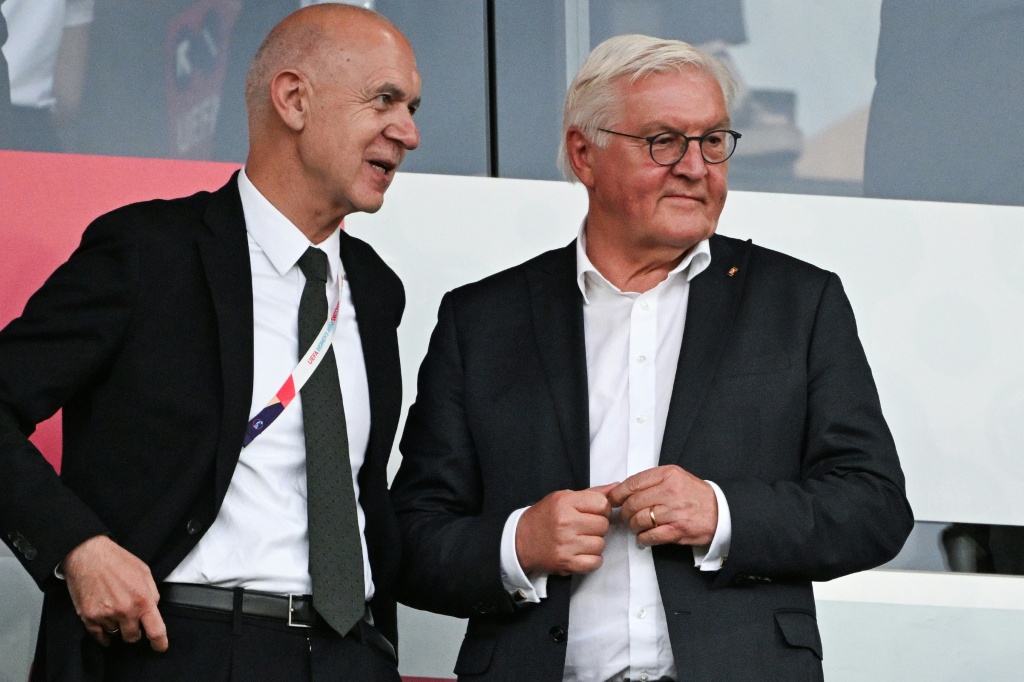 German Football Association Renews Contract with President Neuendorf Until 2029
