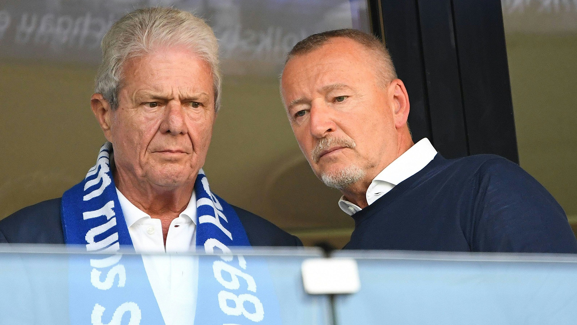 "Enkeltrickbetrüger": Fans verteilen Wittmann-Steckbriefe