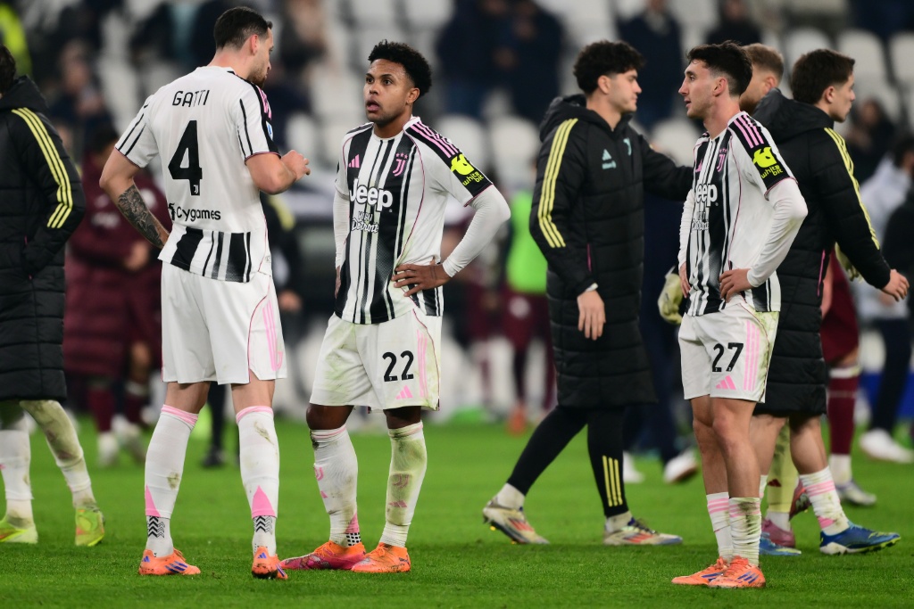 El AC Milan tropieza con el mal de altura en Parma y la Juventus empata otra vez