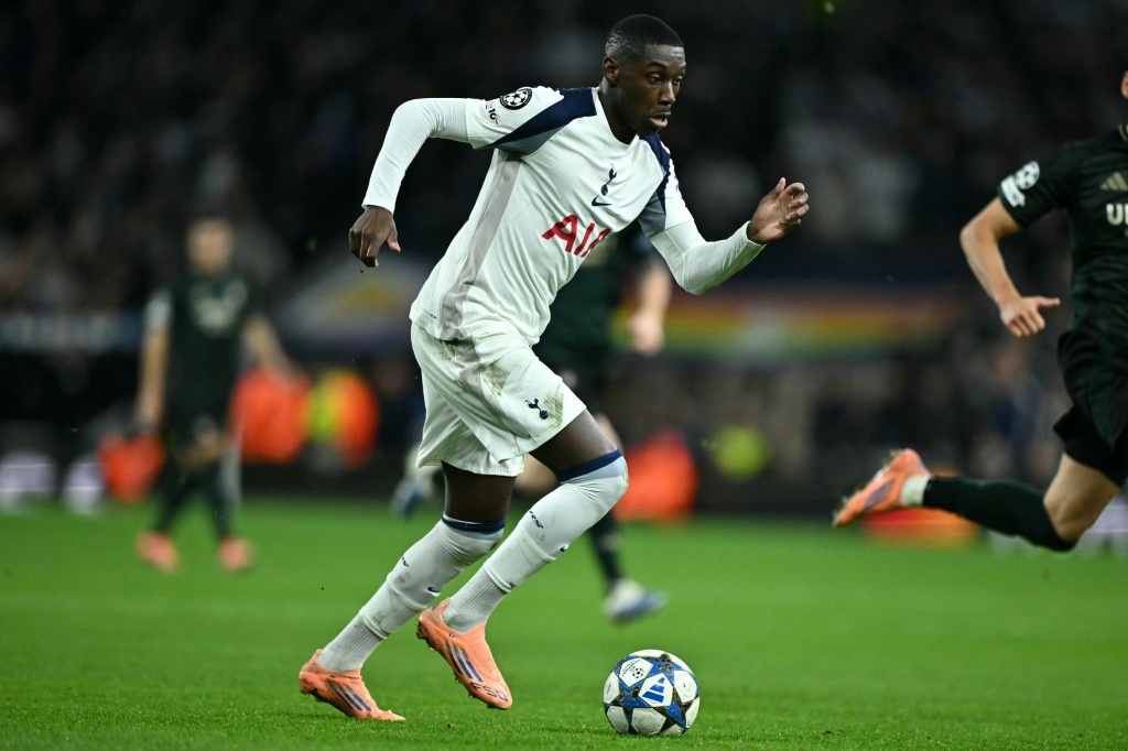 Randal Kolo Muani wycofany z kadry Francji z powodu złamanej szczęki