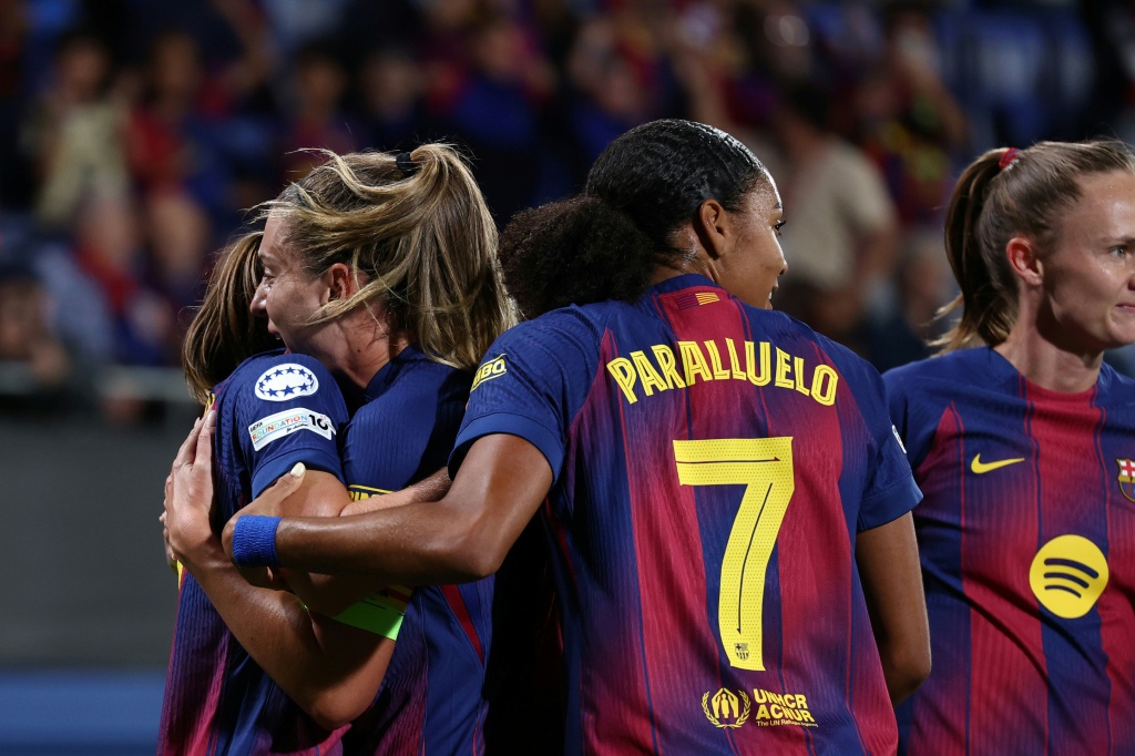 El Barcelona femenino aplasta 4-0 al Real Madrid en el Clásico de la Liga F