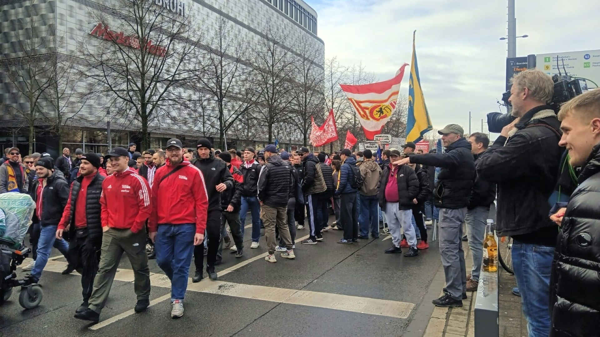 Fan-Demonstration: Tausende bei Protest in Leipzig