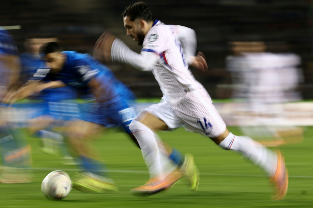 Qualifications Mondial 2026 : Victoire fade en Azerbaïdjan pour les jeunes Bleus