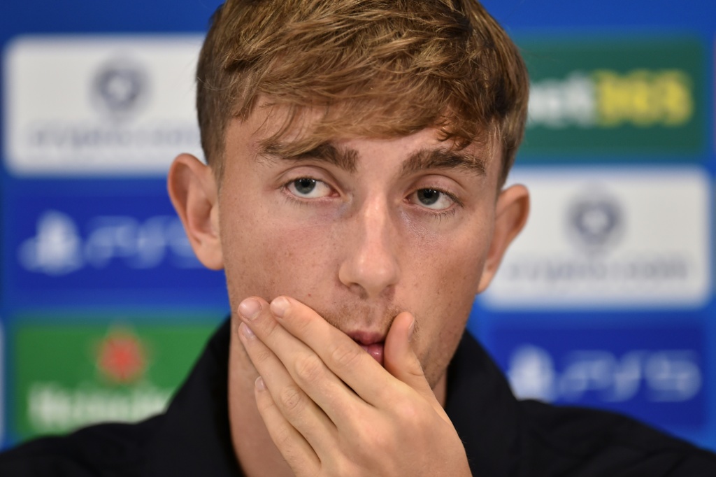 La Roja excluye a Huijsen de la convocatoria por problemas musculares antes del duelo con Turquía