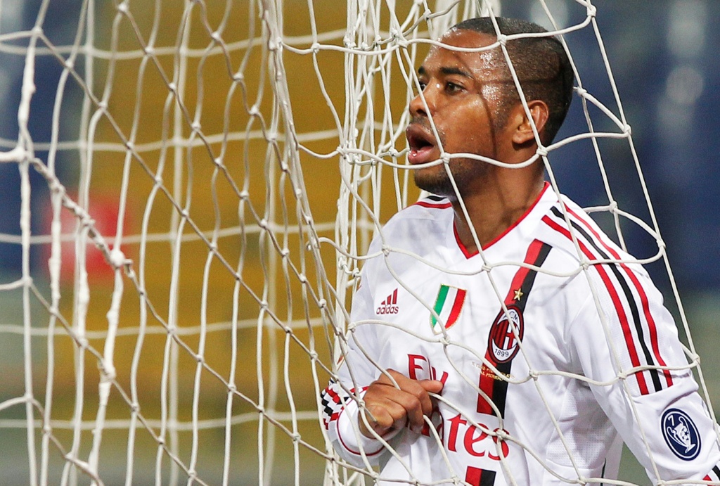 Robinho abandona la prisión de celebridades y pasa a otro penal