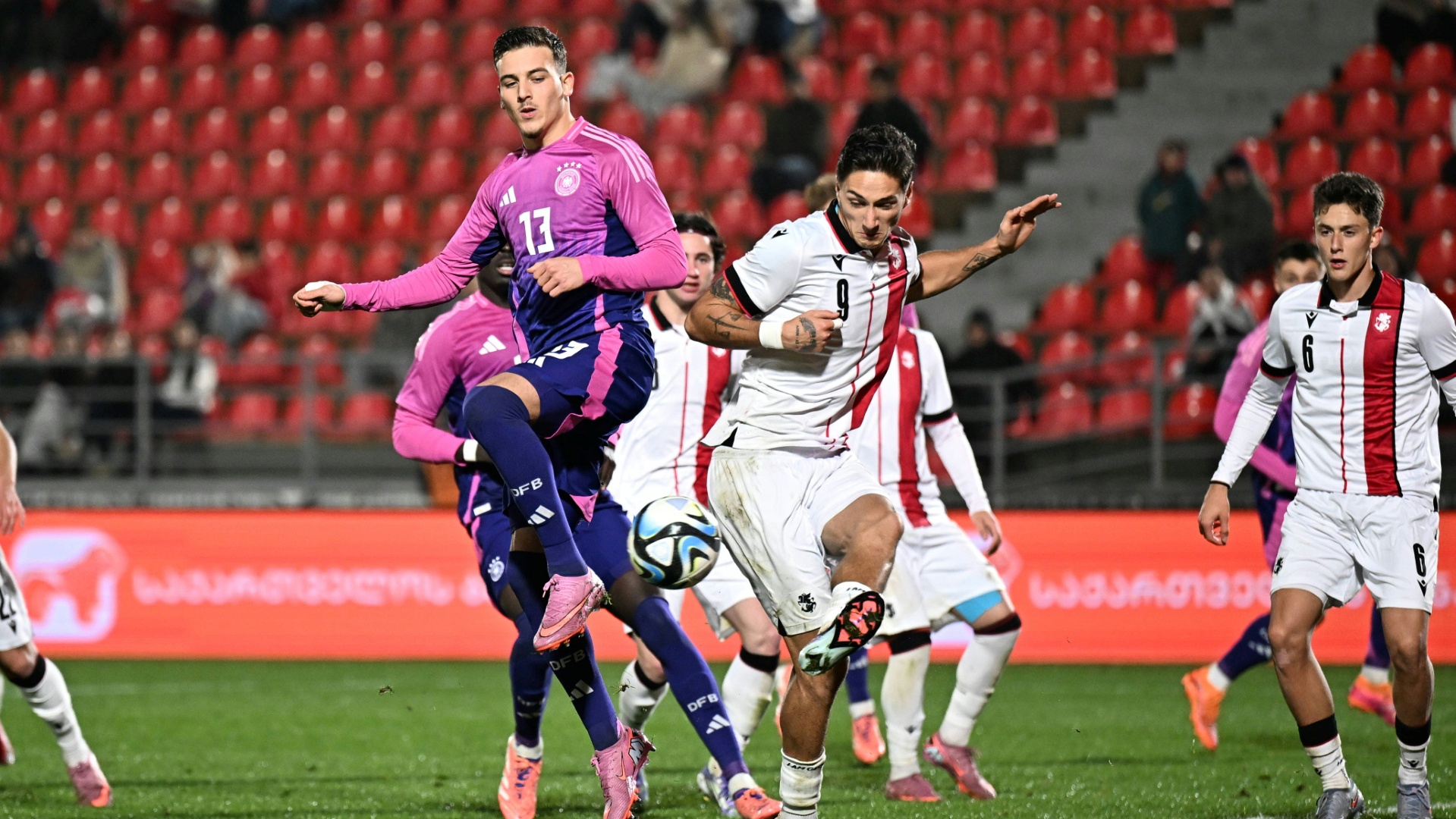 El Mala: "Ich habe viel zu berichten"