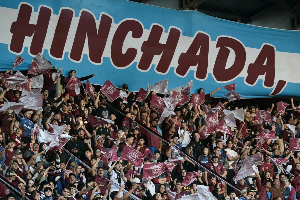 Lanús, el equipo modesto que disputa finales continentales al estilo de los gigantes argentinos