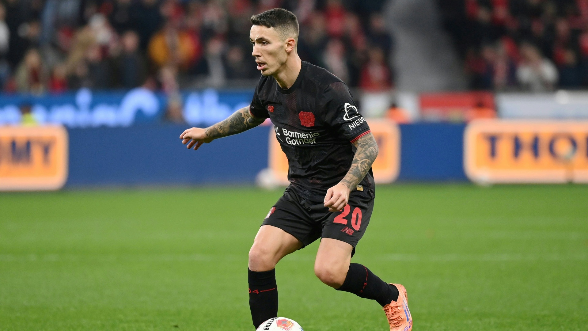 Leverkusen: Kleine Fragezeichen bei Grimaldo, Tella wieder einsatzbereit