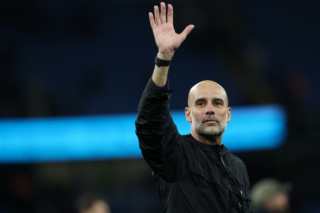 Guardiola stelt dat het seizoen nu echt begint terwijl Man City jacht maakt op Arsenal