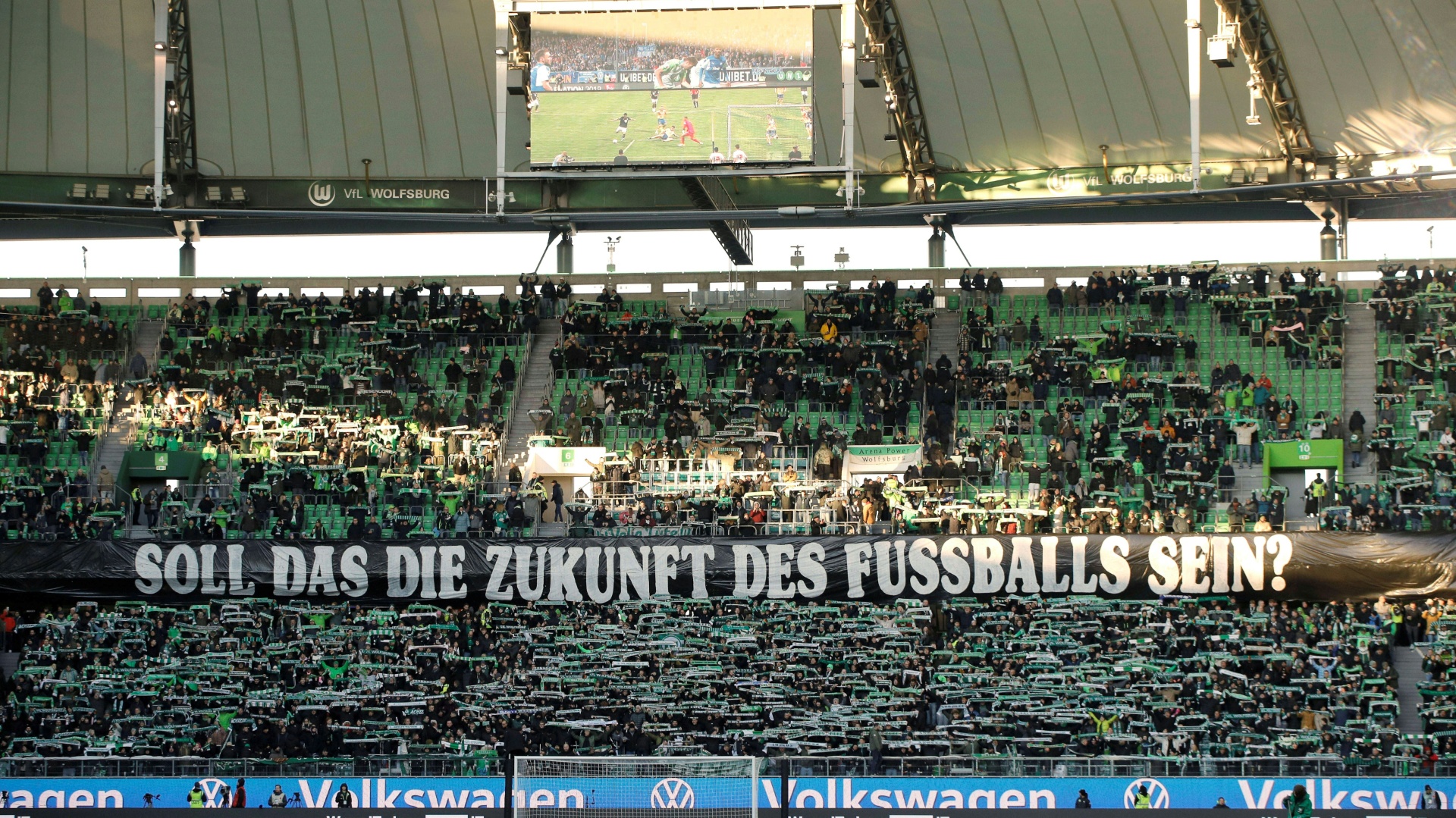 "Schützt eure Kurven": Anhänger protestieren gegen IMK-Vorhaben