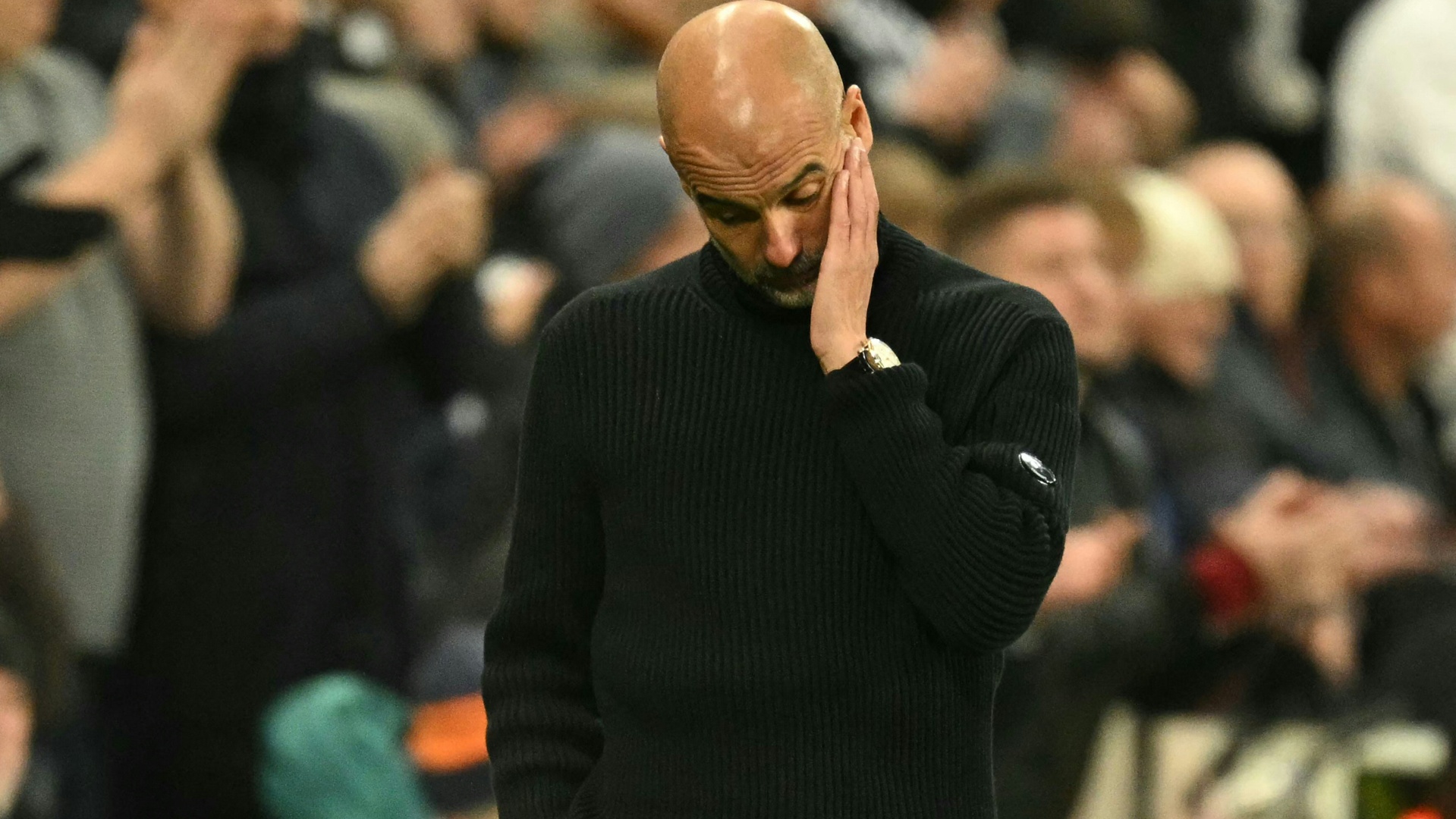 Kurz vor dem Match gegen Bayer: City stolpert bei Woltemade