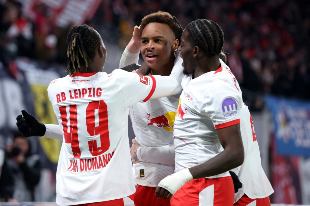 Tendangan Dahsyat Ouedraogo Dorong Leipzig ke Urutan Kedua