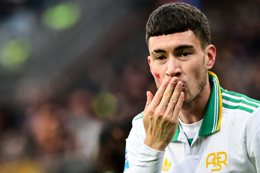 Roma asume el liderato temporal en la Serie A