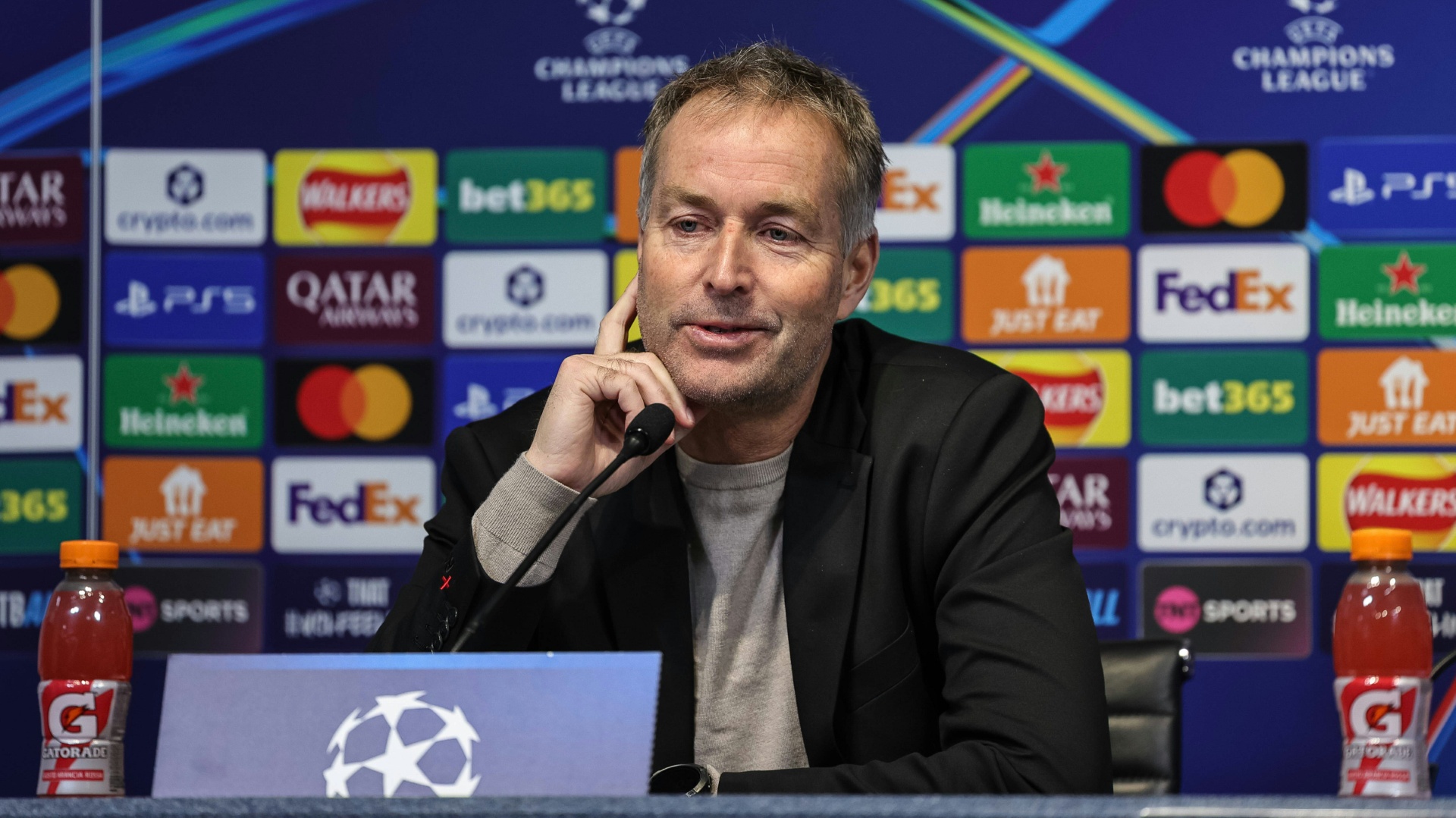 Champions League: Reisenot bremst Leverkusen bereits vorab