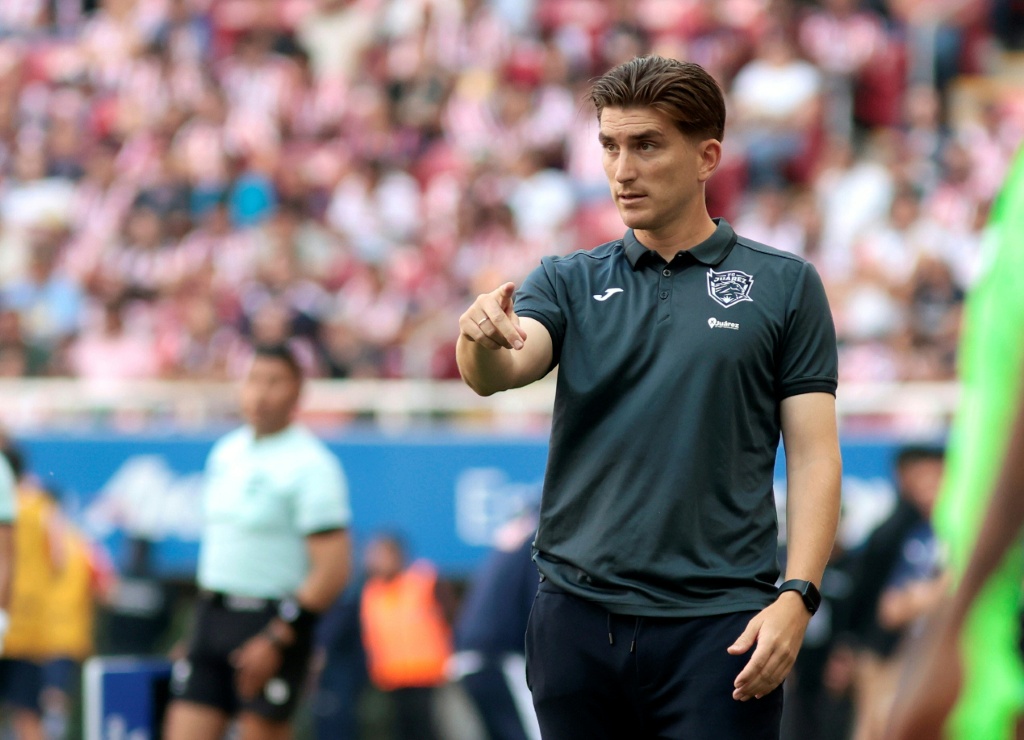 El triunfo vendrá de fuera: el Apertura mexicano inicia cuartos de final sin entrenadores nacionales