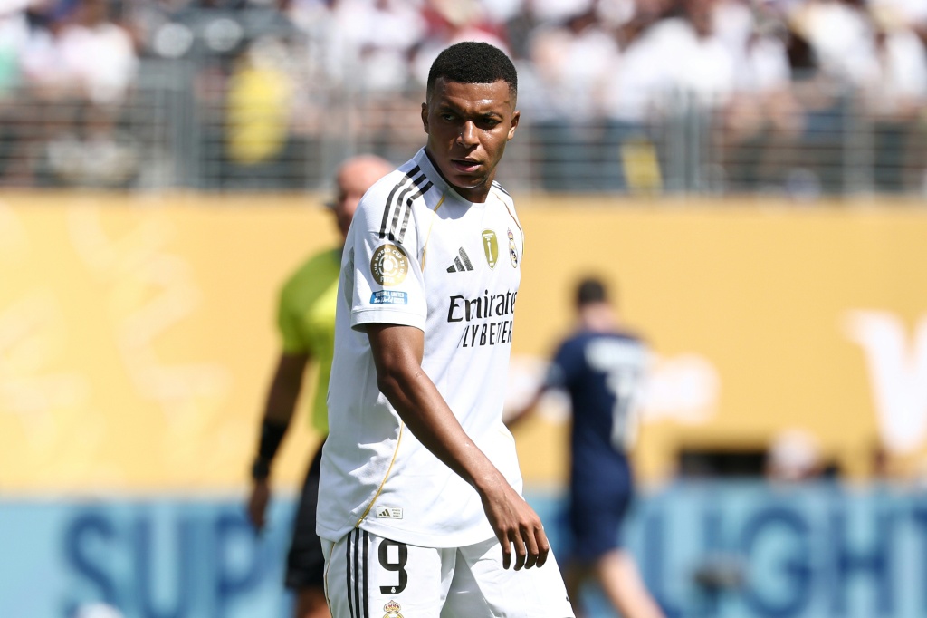 Paris Saint-Germain preliminary court session on Mbappe league decision scheduled for February