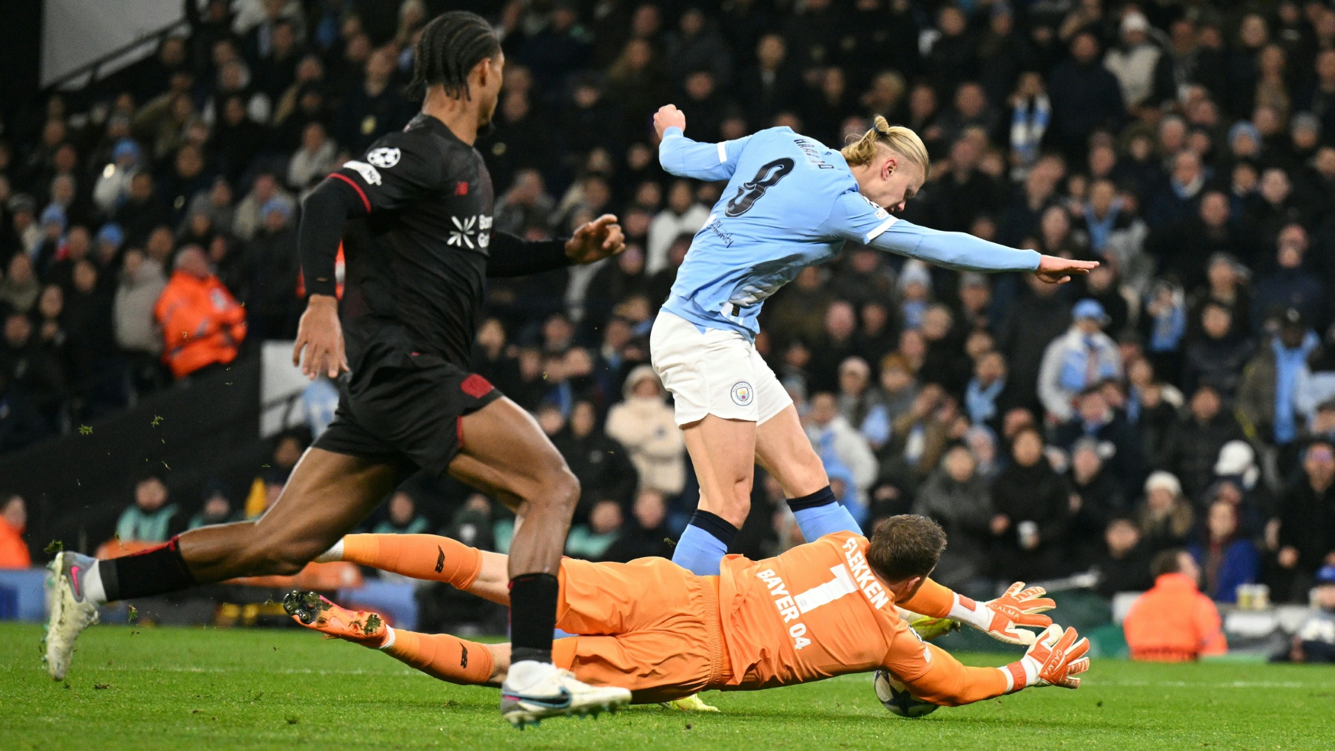 Guardiola setzt falsch an Bayer ueberrascht ManCity