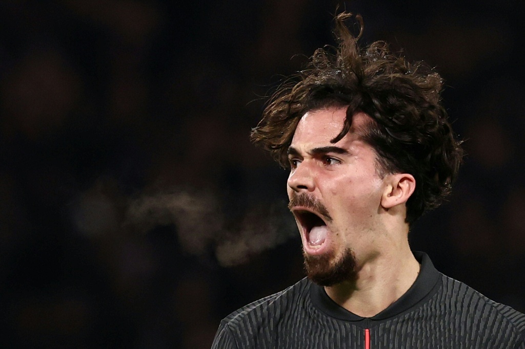 Ligue des champions Vitinha en mode champion d Europe