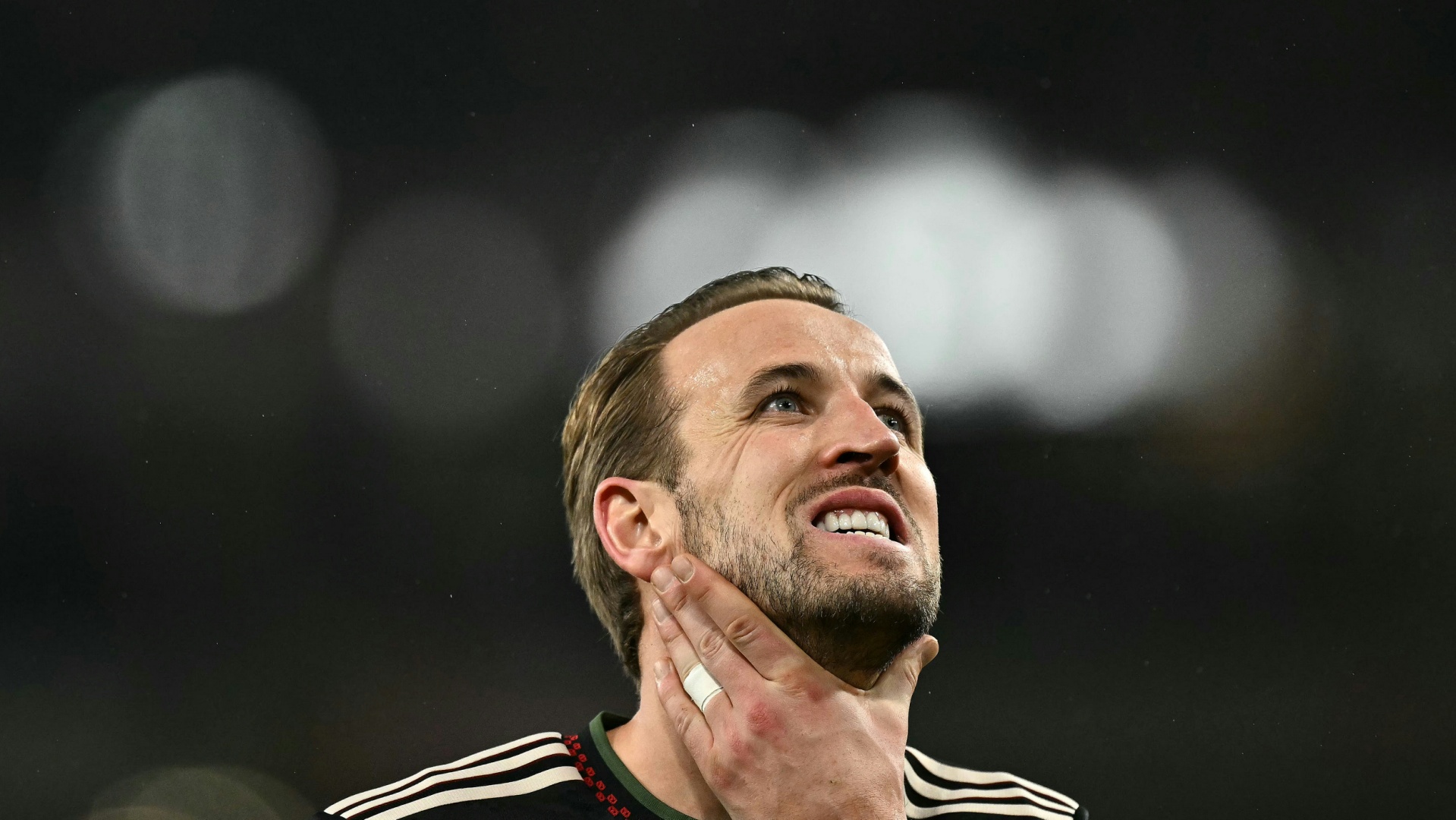 Presse: Arsenal zerstört Bayerns Hülle der Unbesiegbarkeit