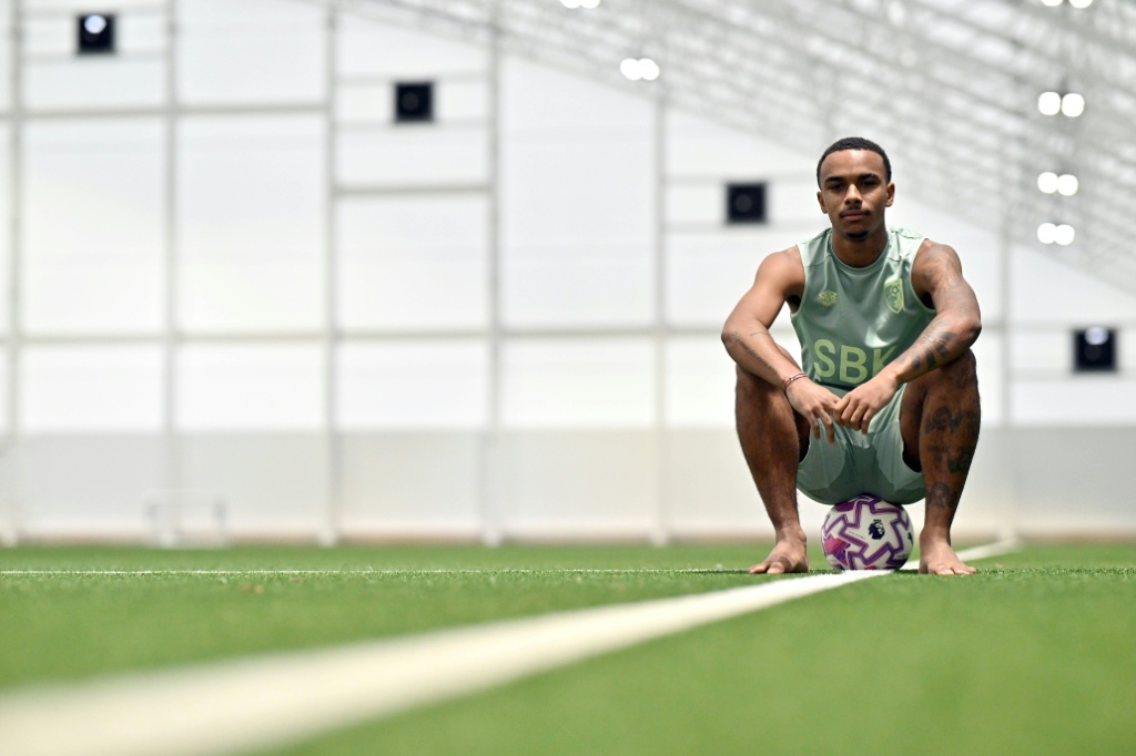 Football: entre "rêve", mélancolie et retour en force, Junior Kroupi décrit son expérience en Premier League