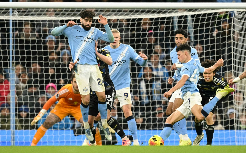 Foden rescata al Manchester City mientras Sunderland protagoniza remontada épica