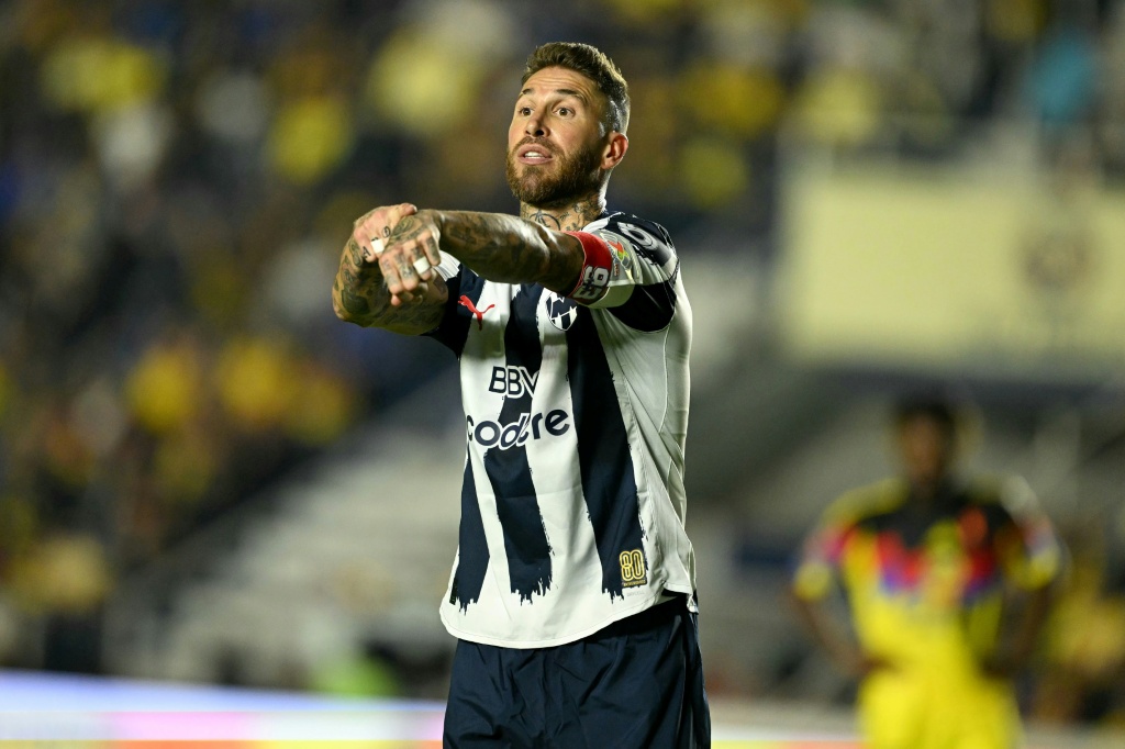 Monterrey con Sergio Ramos supera con tensión al América y accede a semifinales en Liga MX