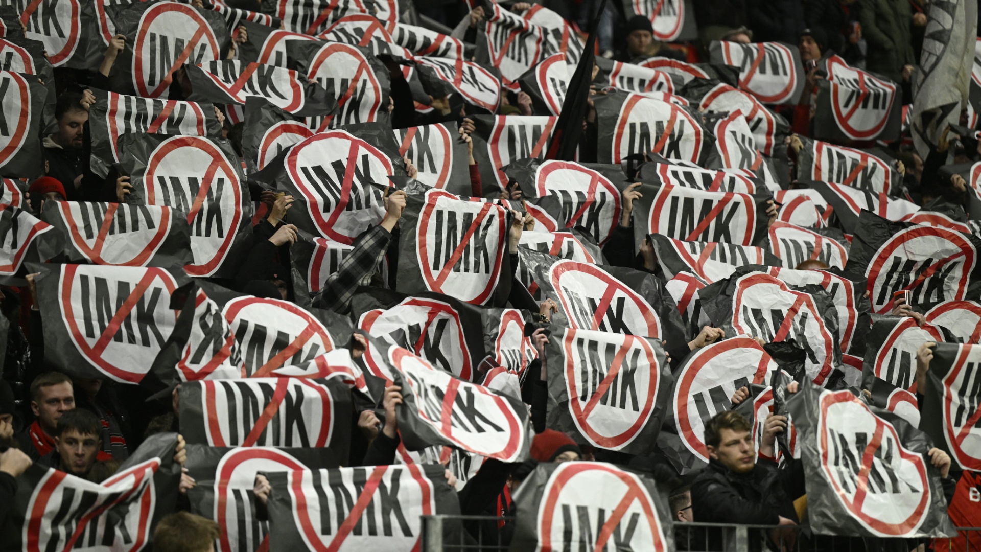 Herrmann: "Gespensterdebatte" über Sicherheit im Fußball