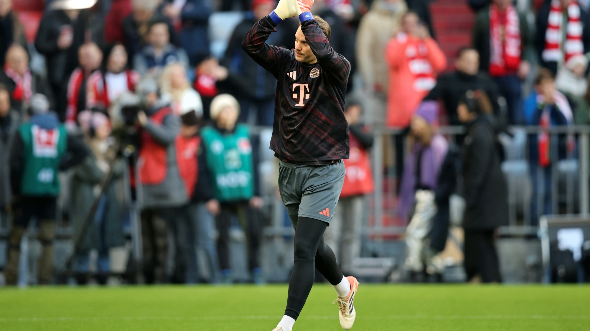 Neuer: "Entscheidung noch etwas aufschieben"