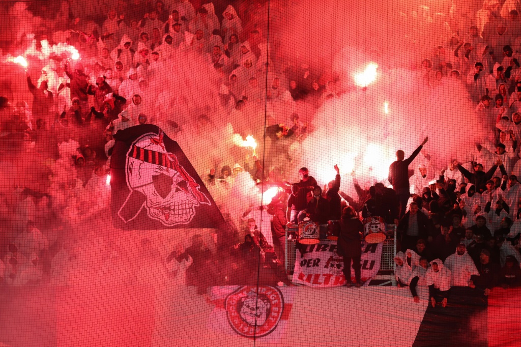 Événements à Nice: la LFP se portera partie civile pour les plaintes des footballeurs
