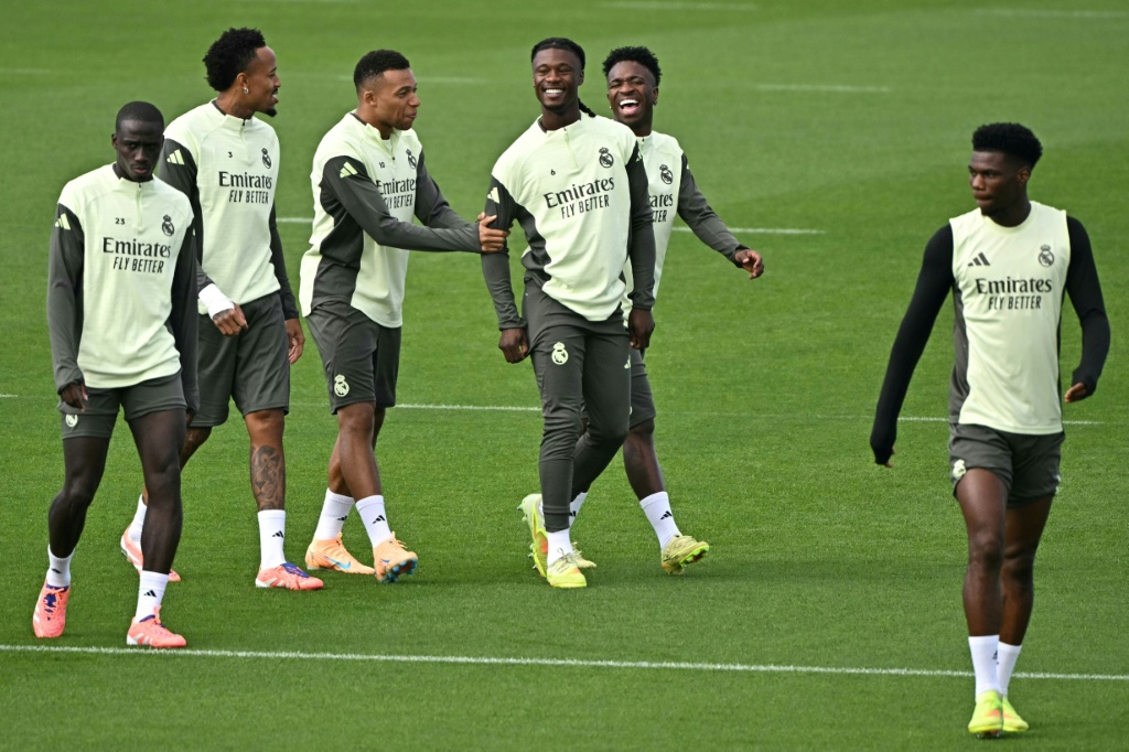 Ferland Mendy sufre nueva lesión en el bíceps femoral