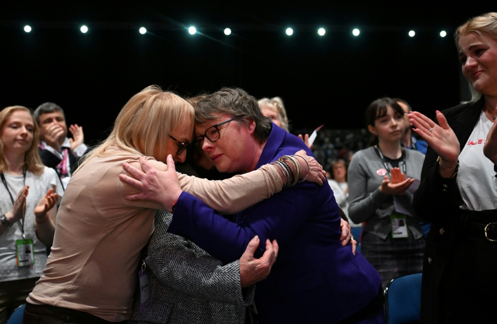 Hillsborough families in UK label police lack of accountability as disgrace