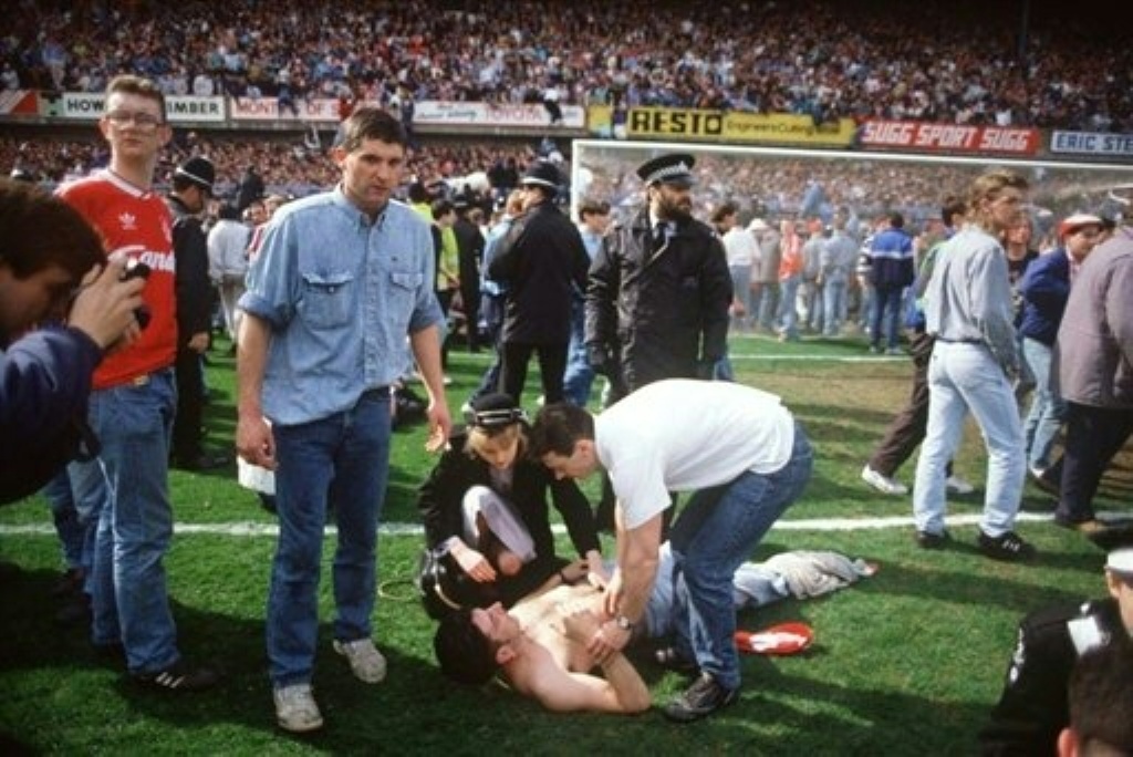 Relatório recente sobre desastre de Hillsborough intensifica sensação de injustiça nos parentes das vítimas