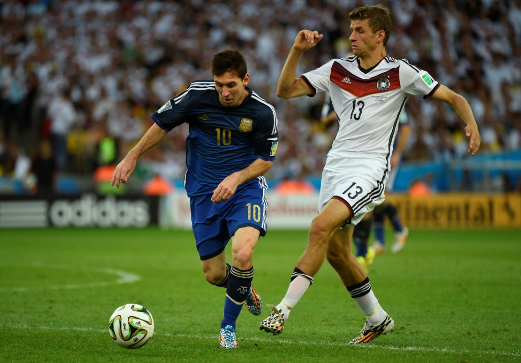 Messi reacende na final da MLS a sua amarga rivalidade com Thomas Müller
