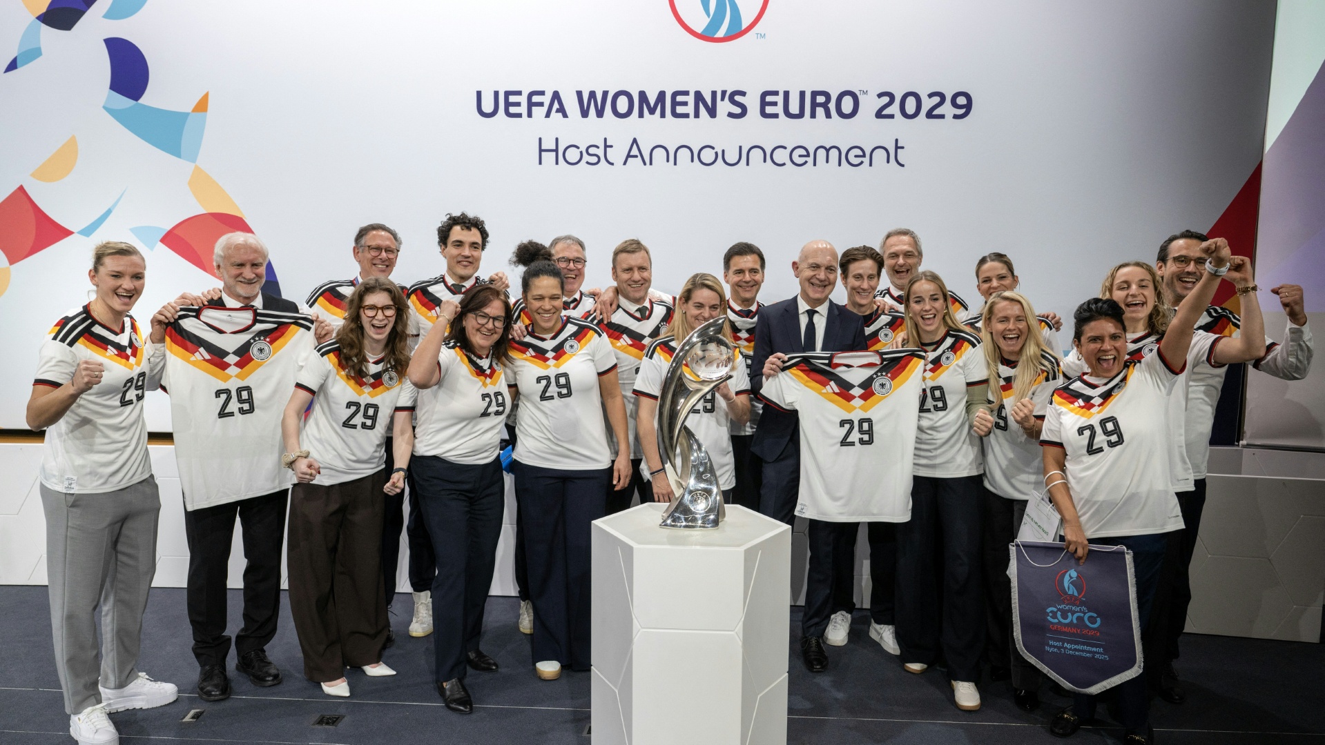 EM-Euphorie: DFB plant stärkere Förderung der Entwicklung