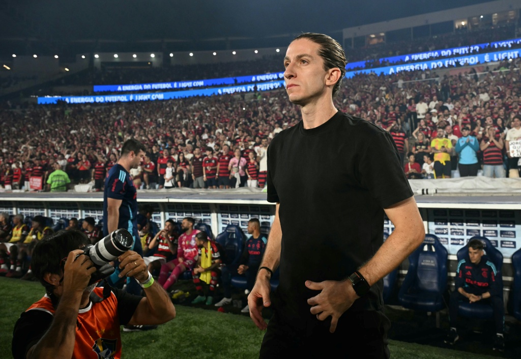 "Eternos": Filipe Luís elogia a sus futbolistas tras el doblete en Brasileirão y Libertadores