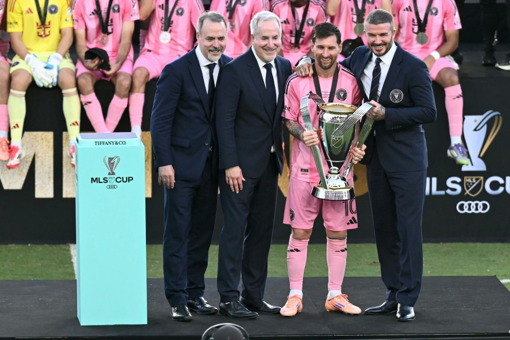 "Estoy feliz de que Busquets y Alba se retiren con esta MLS", dice Messi