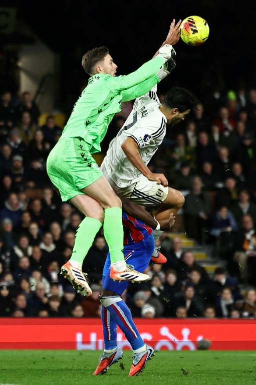 Crystal Palace vence en el último suspiro al Fulham y se mantiene en puestos de Champions