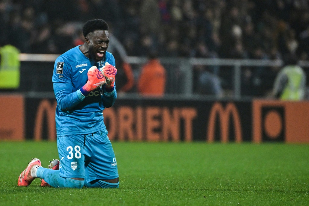 Olympique de Lyon pierde ante Lorient y se distancia del grupo cabecero en Ligue 1