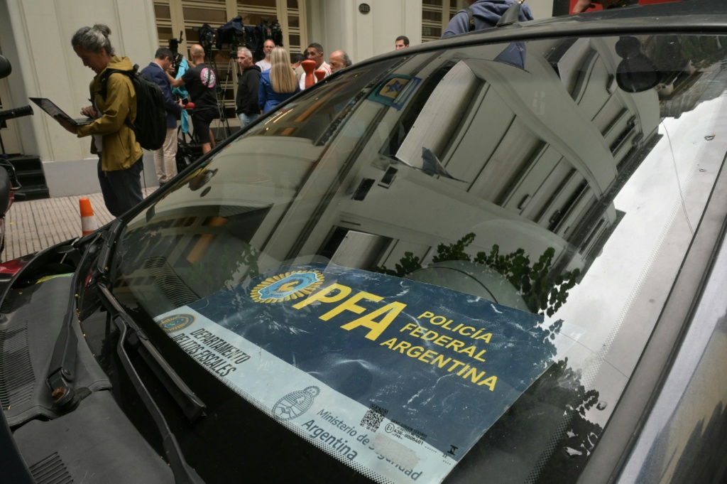 La justicia argentina allana la AFA y clubes de fútbol en una investigación por lavado