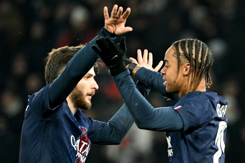 Ligue des champions : au PSG, le retour en forme simultané de Kvara et Barcola
