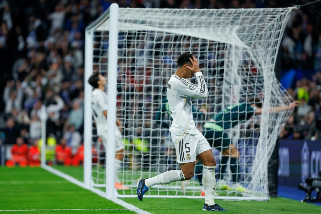 Manchester City Real Madrid'i zorlanarak yendi Alonso'yu tehlike sinyali verdi