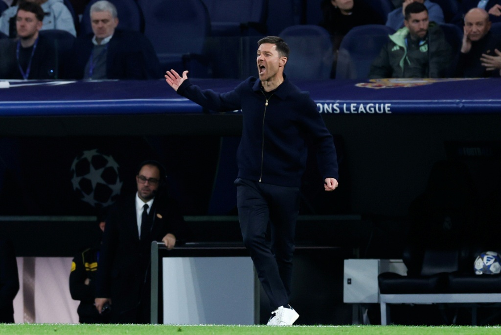 'Zahvalan' Alonso oseća podršku zvezda Reala Madrid usred krize