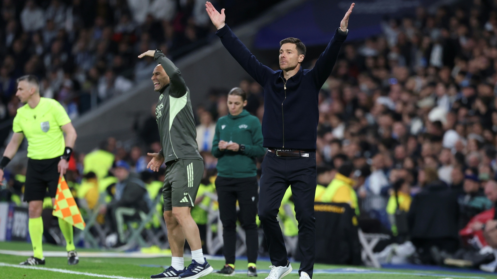 Alonso: "Es dreht sich nicht um mich" - Unterstützung aus der Mannschaft