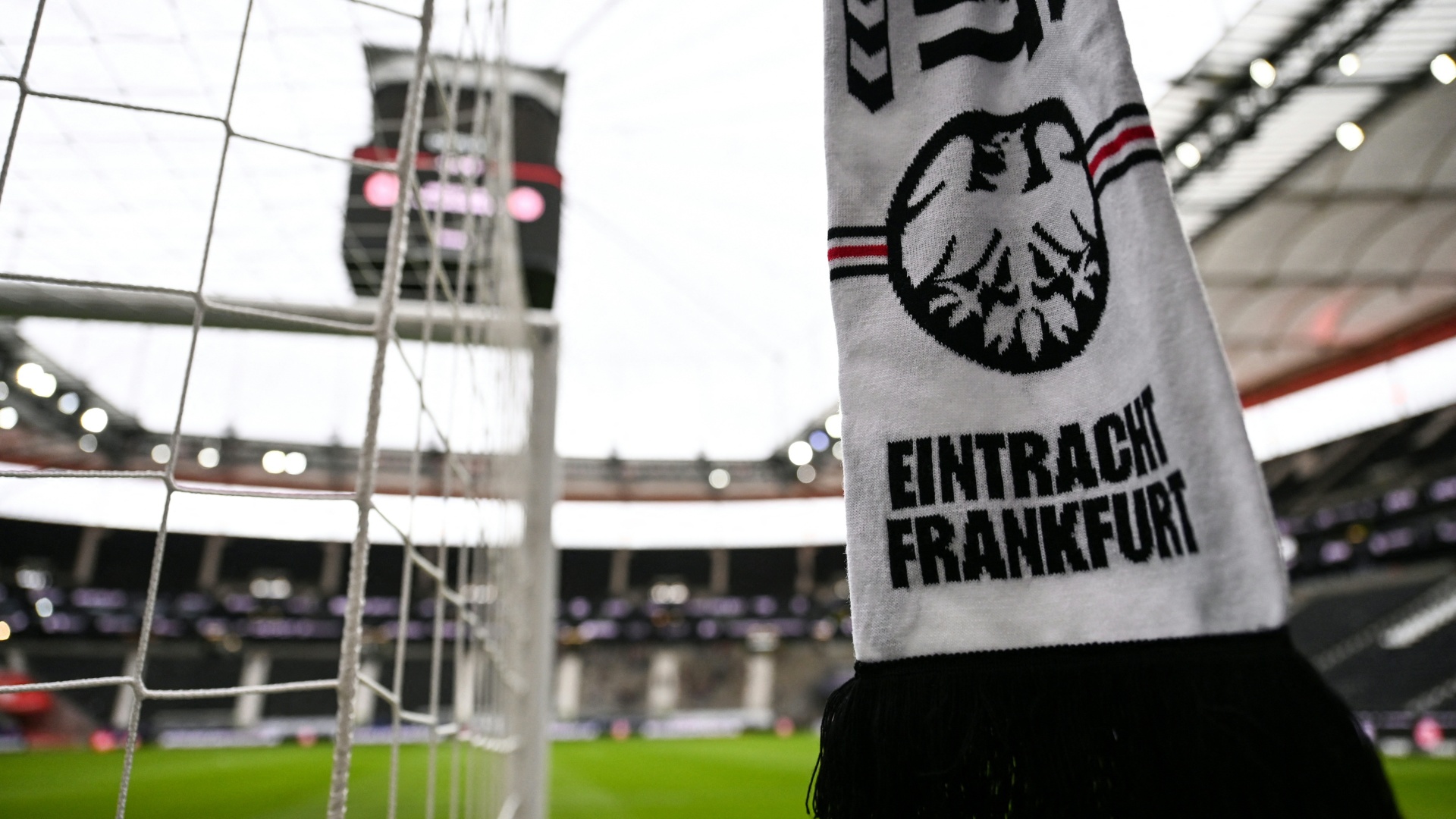 Nach der 0:66 Pleite bringt Frankfurt Amateurklub zum Strahlen