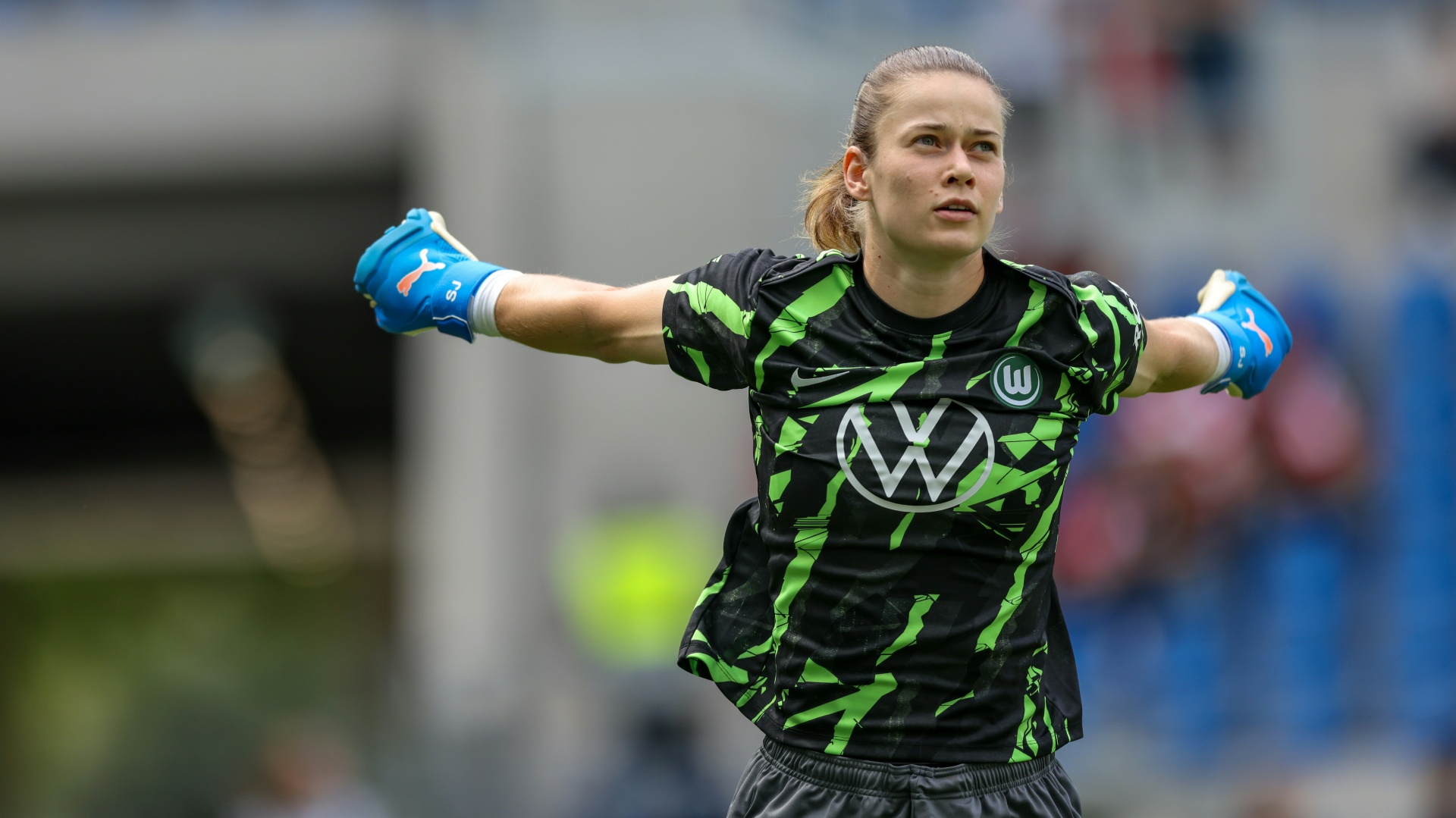Wolfsburgs Nationaltorhüterin Stina Johannes fällt vorerst aus