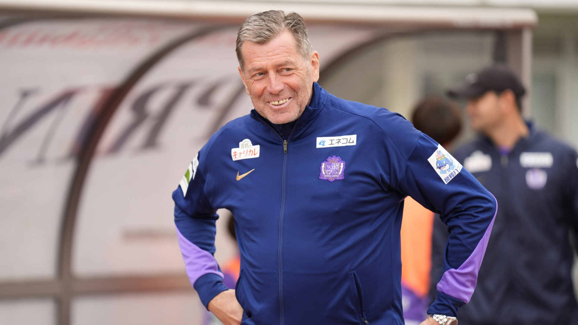 Skibbe verbleibt in Japan und wechselt zu Vissel Kobe